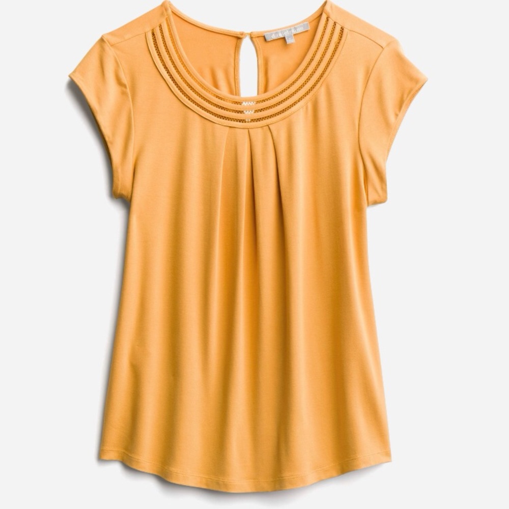 NWT Daniel Rainn Brinn Scoop Neck Pleat Detail Knit Top Size small Mustard